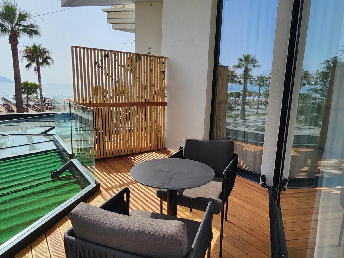 Charm Hotel Vlorë Eksteriør billede