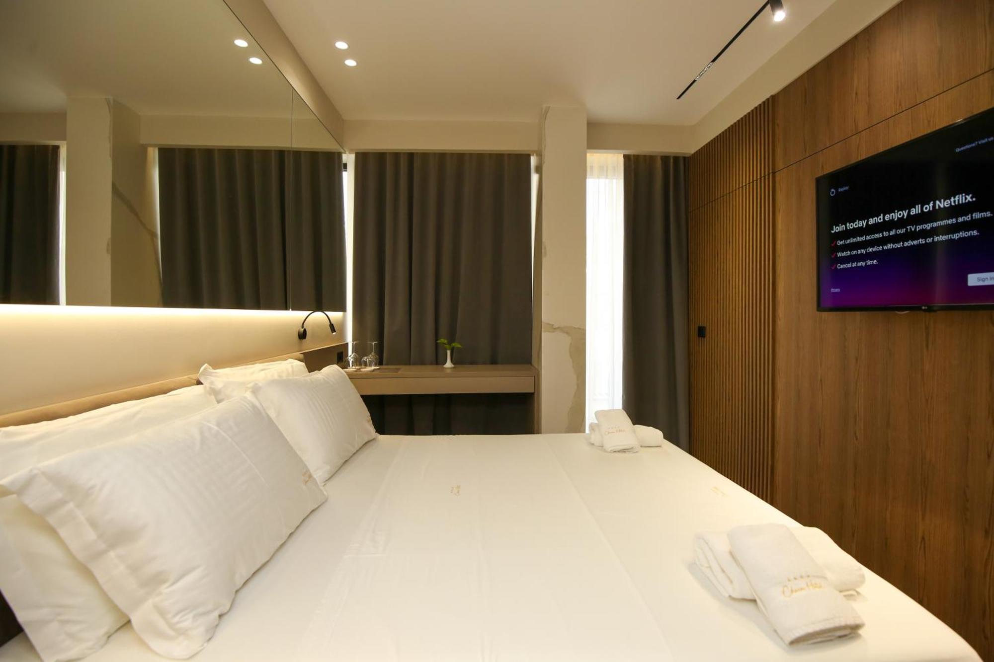 Charm Hotel Vlorë Eksteriør billede