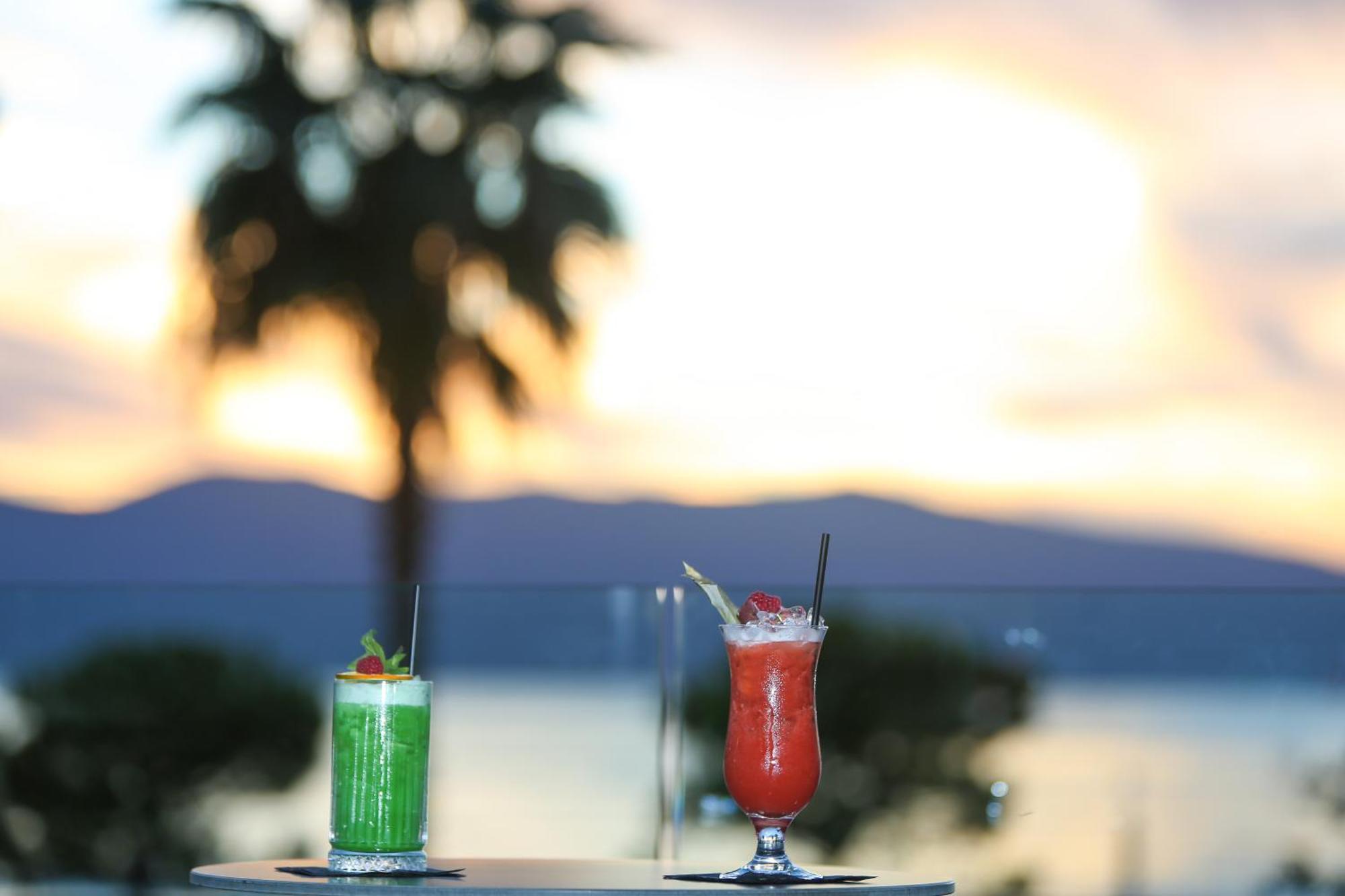Charm Hotel Vlorë Eksteriør billede