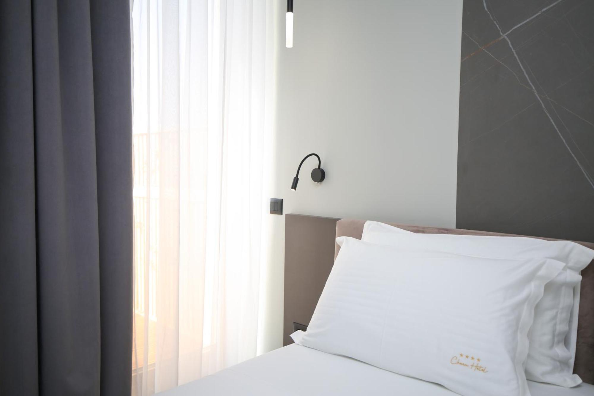 Charm Hotel Vlorë Eksteriør billede